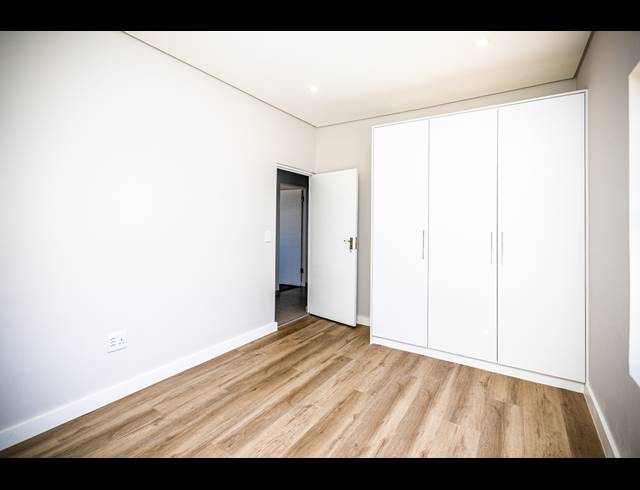 4 BEDROOM FREEHOLD FOR SALE IN SANDOWN